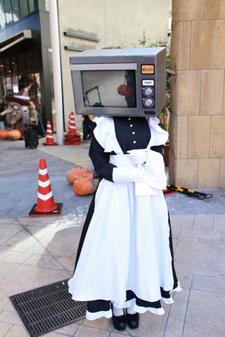 Illustration for article titled Japan's Geeky New Trend: Strange-Looking Heads